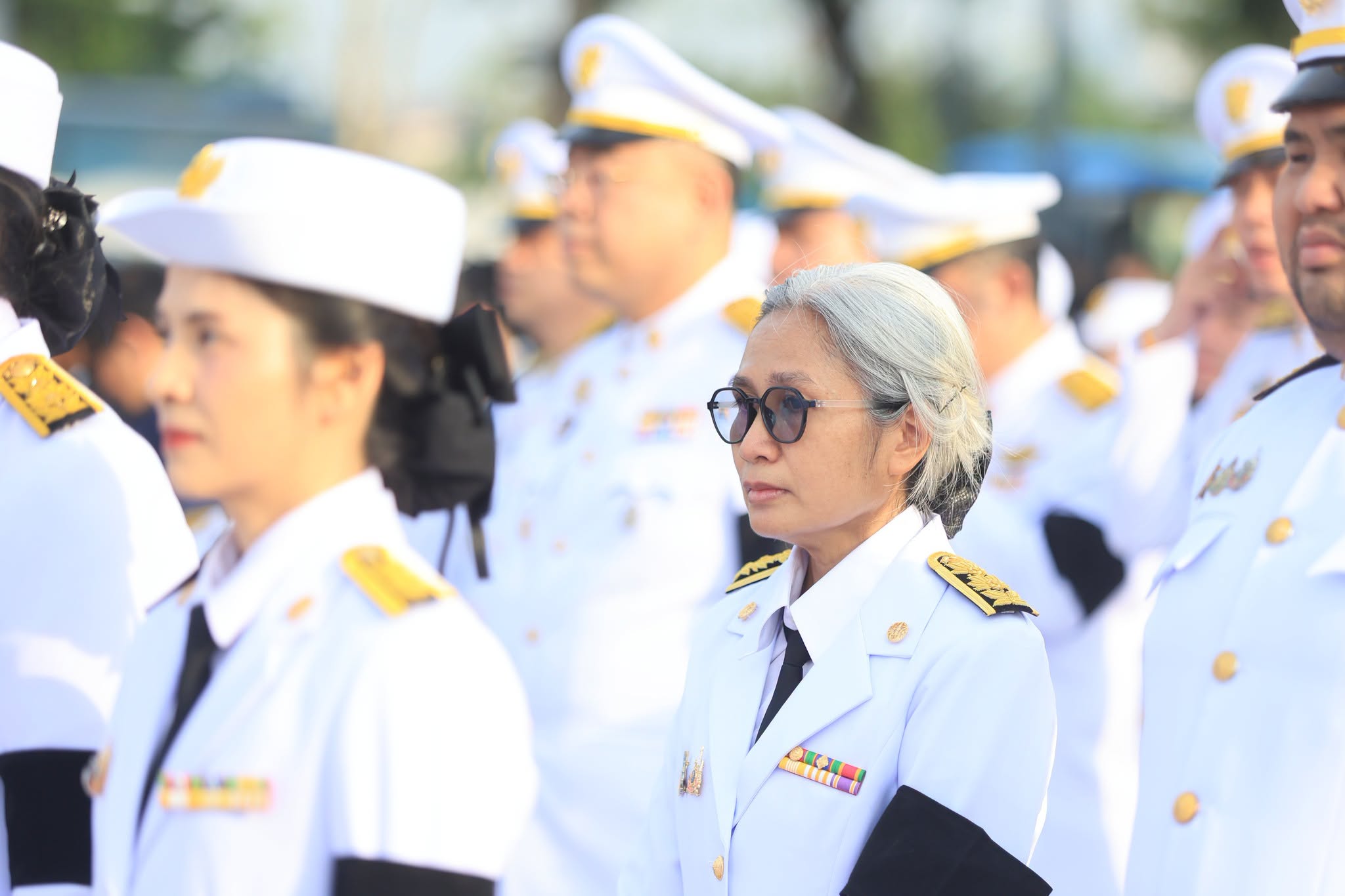 title - ส.ป.ก. ร่วมวางพวงมาลาถวายบังคมพระบรมราชานุสาวรีย์พระบาทสมเด็จพระบรมชนกาธิเบศร มหาภูมิพลอดุลยเดชมหาราช บรมนาถบพิตร เนื่องใน 